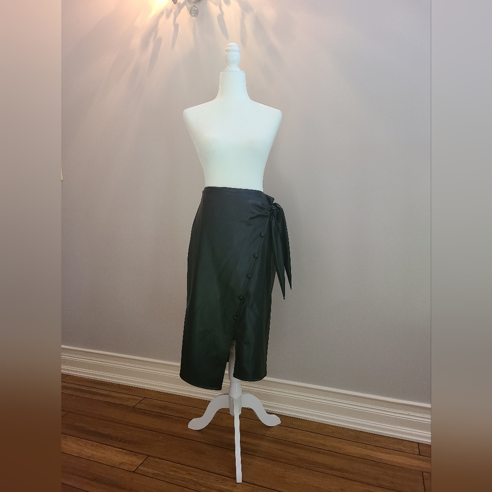 Liumilac faux leather faux wrap pencil skirt in black large